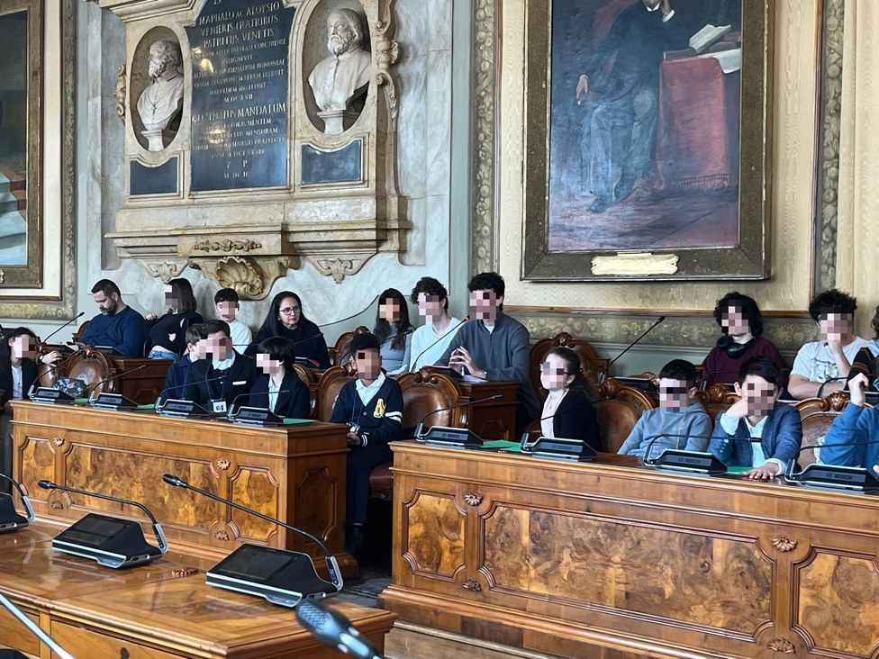 Rappresentanti e insegnanti: IPSAR Veronelli, Scuole Ercolani, Liceo Minghetti